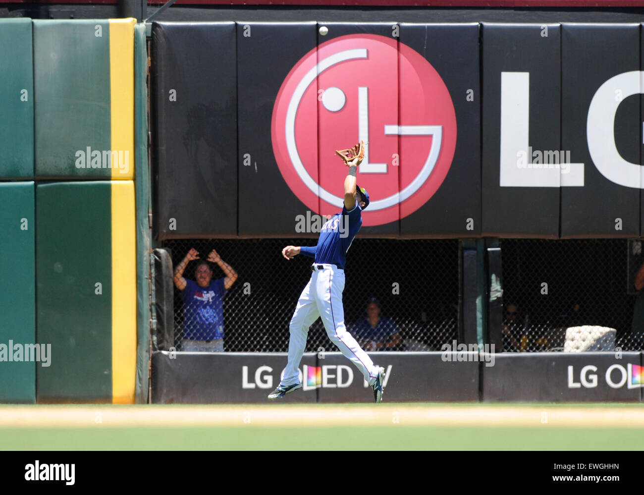 Arlington, Texas, USA. 25th June, 2015. Texas Rangers third baseman ...