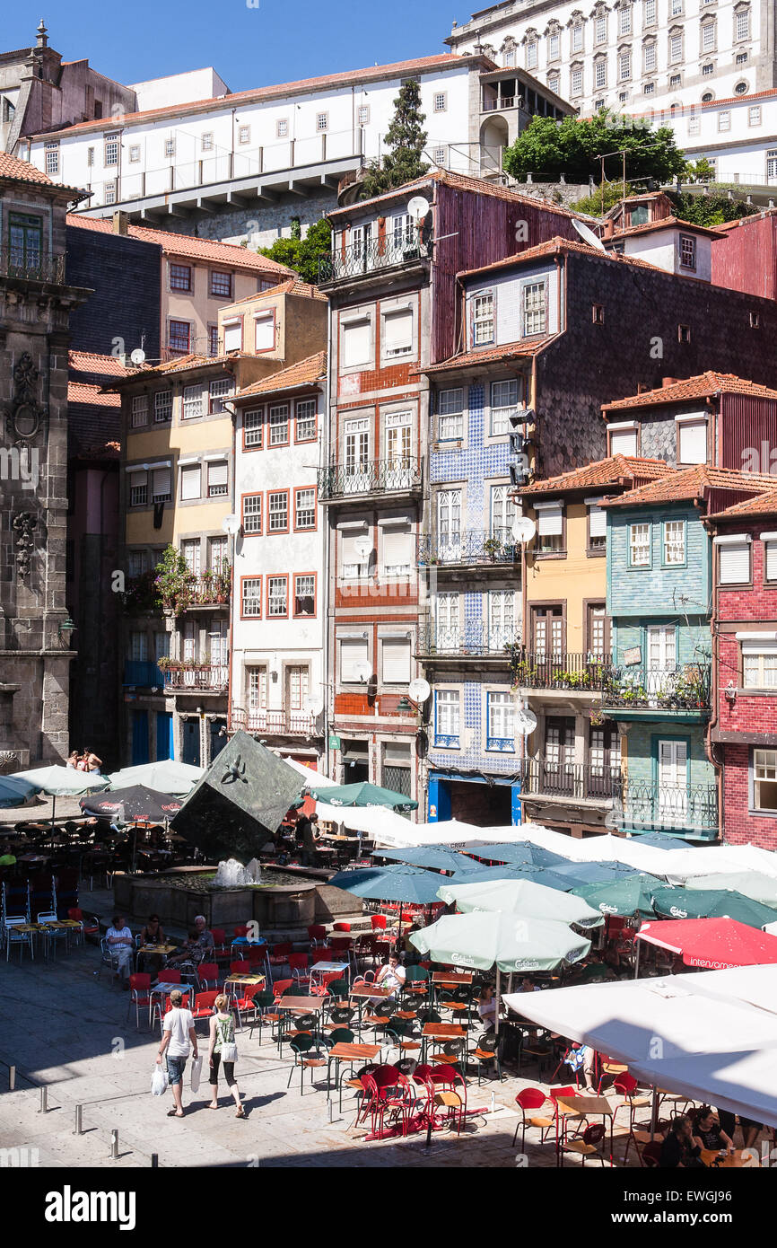 Cube statue tourists and tiles on houses at Ribeira Square (Praca da ...