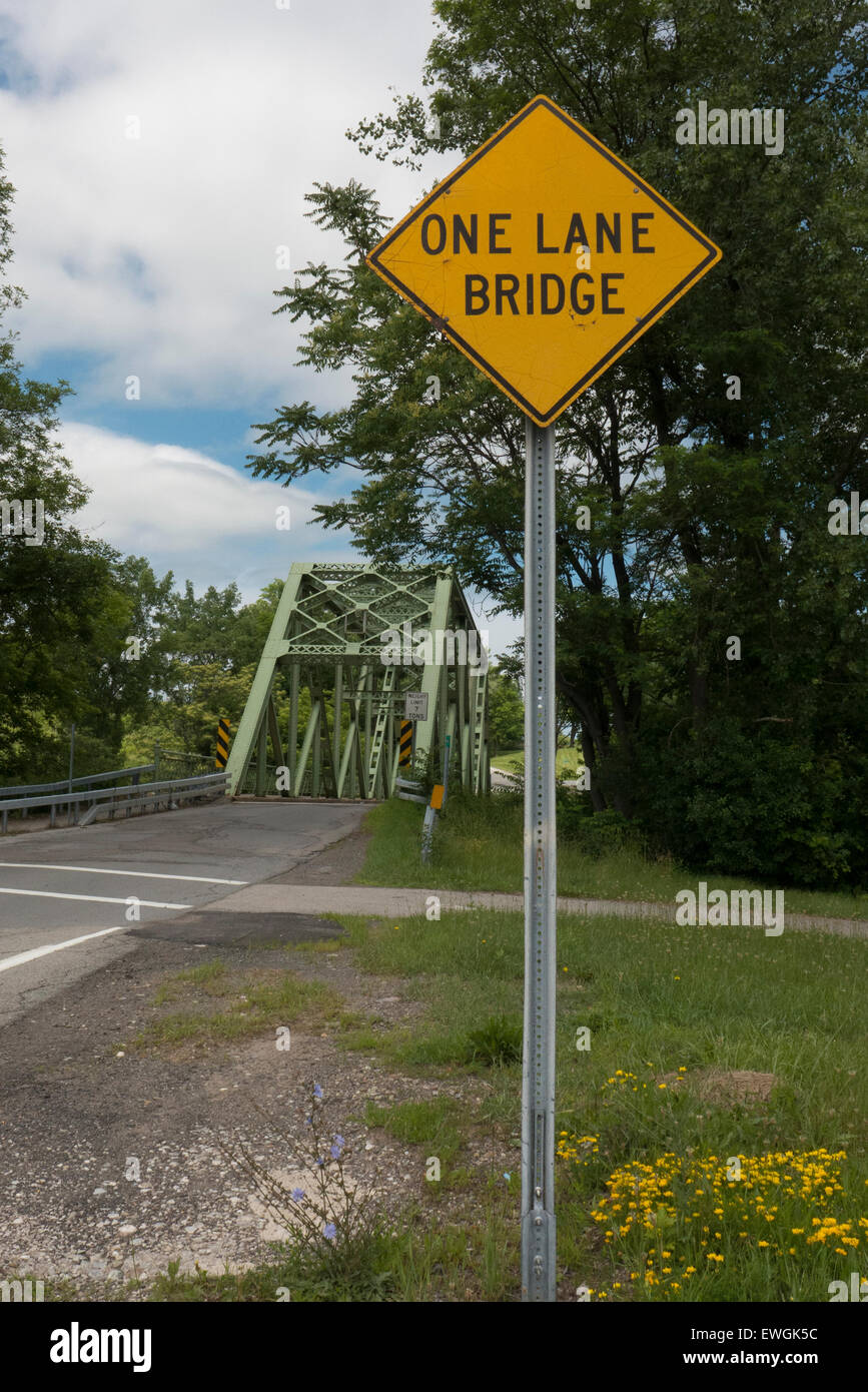 Single lane bridge over Erie Canal, Macedon NY USA Stock Photo