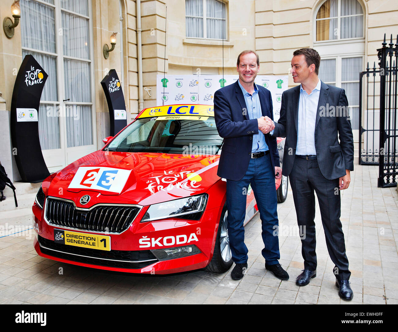 Skoda Superb, Tour de France, red, car for director, Tour de France, Christian Prudhomme