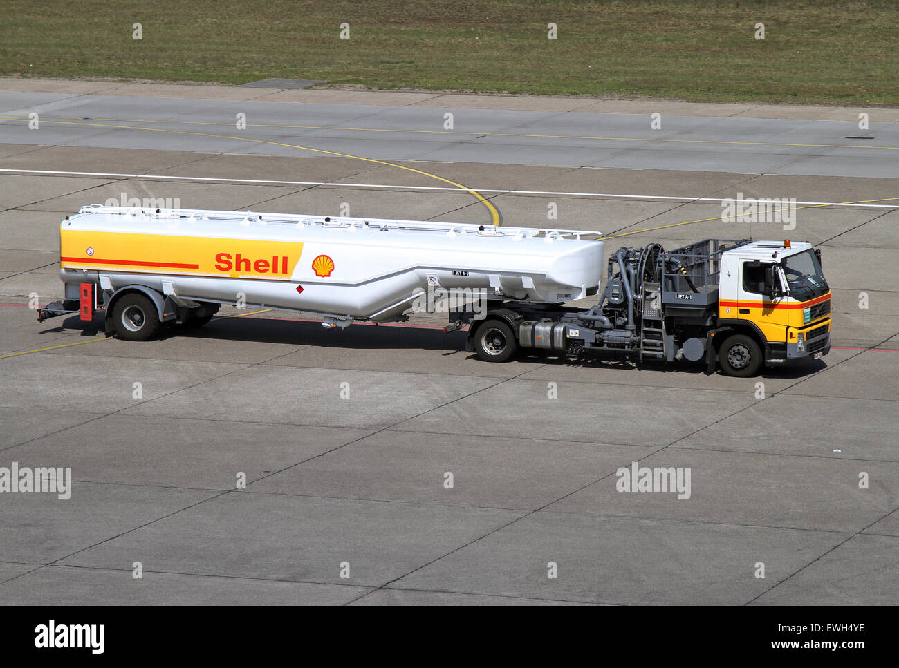 Berlin, Germany, airfield tankers of Shell on the apron Stock Photo