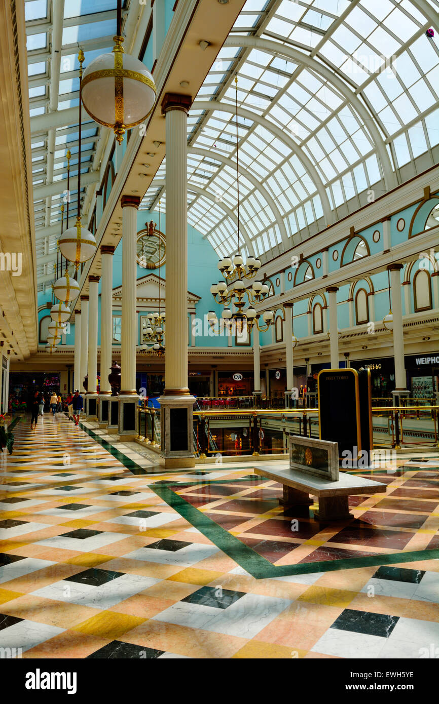 Inside Shopping Centre High Resolution Stock Photography and Images - Alamy
