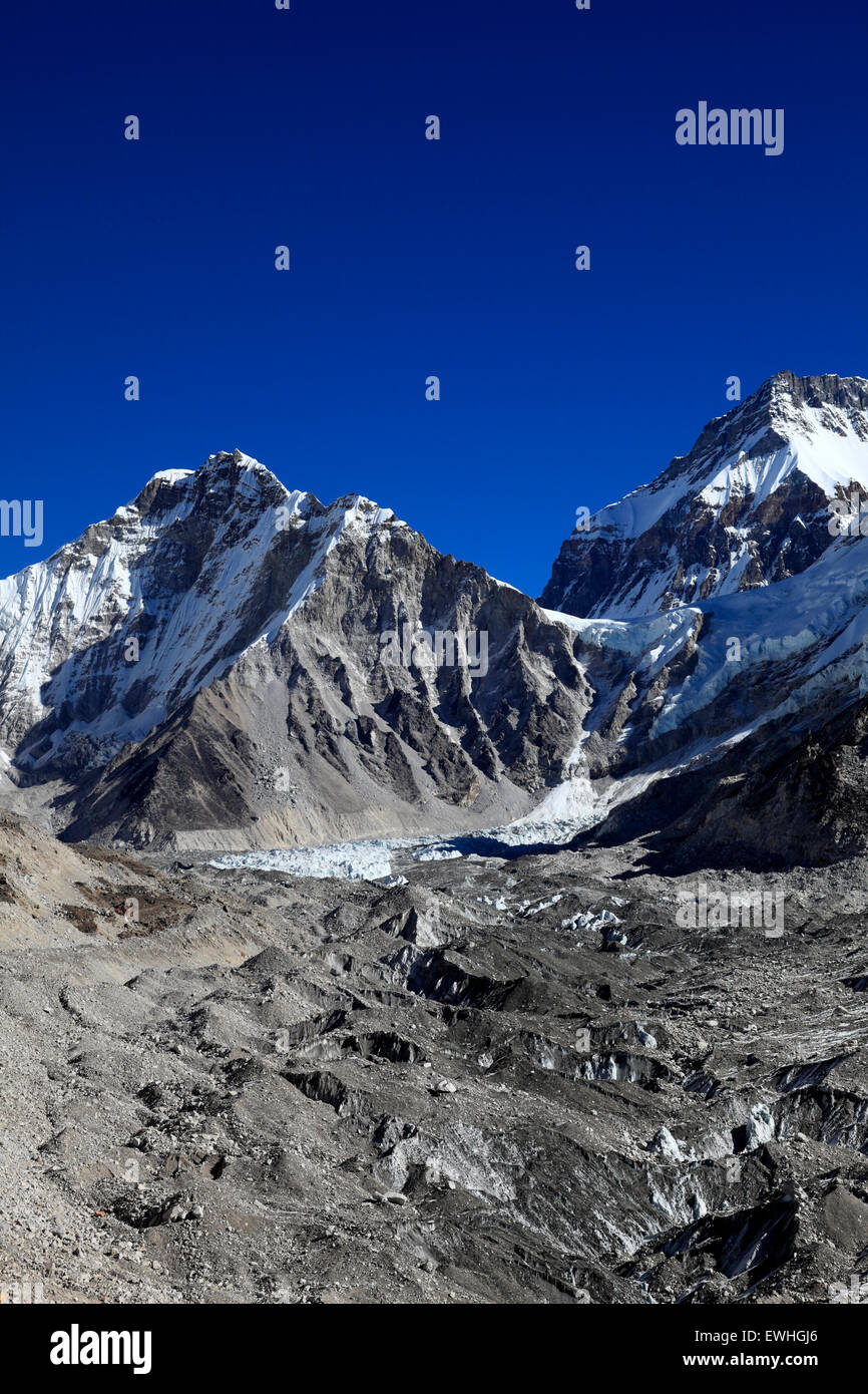 The Khumbu Glacier, Everest base camp trek, UNESCO World Heritage Site, Sagarmatha National Park, Solu-Khumbu district, Khumbu Stock Photo