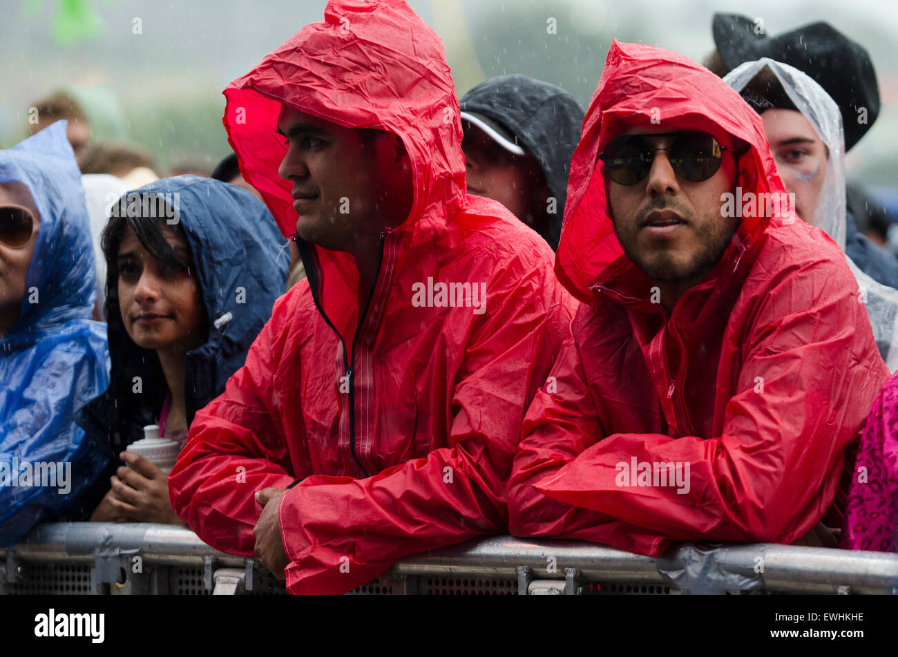 Glastonbury Girl Mud High Resolution Stock Photography and Images - Alamy