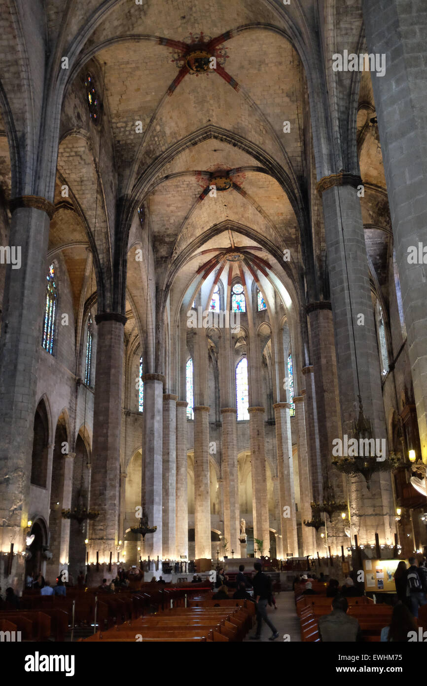 Barcelona santa maria del mar hi-res stock photography and images - Alamy