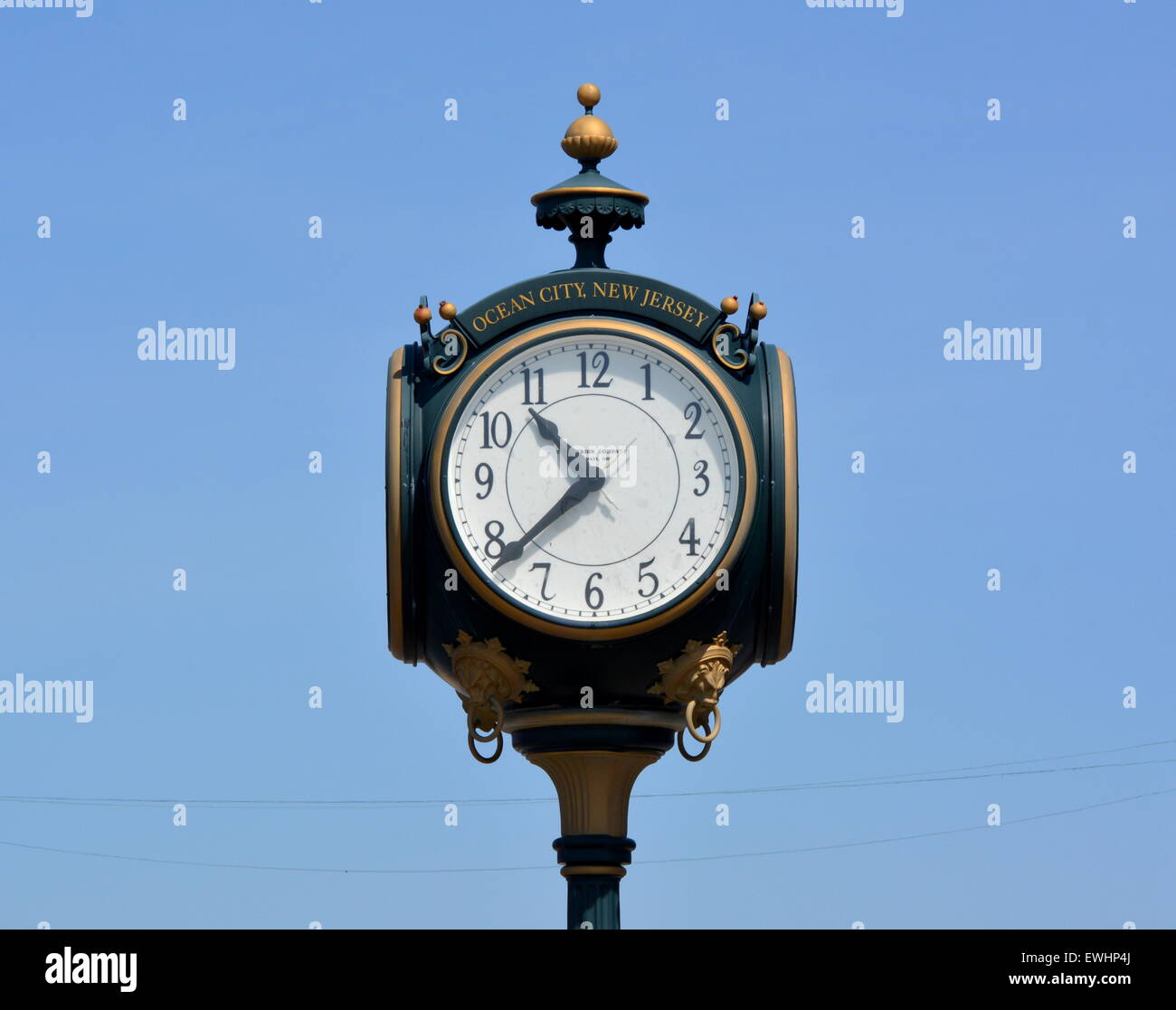 A large clock on the boardwalk in Ocean city, NJ to tell the time Stock