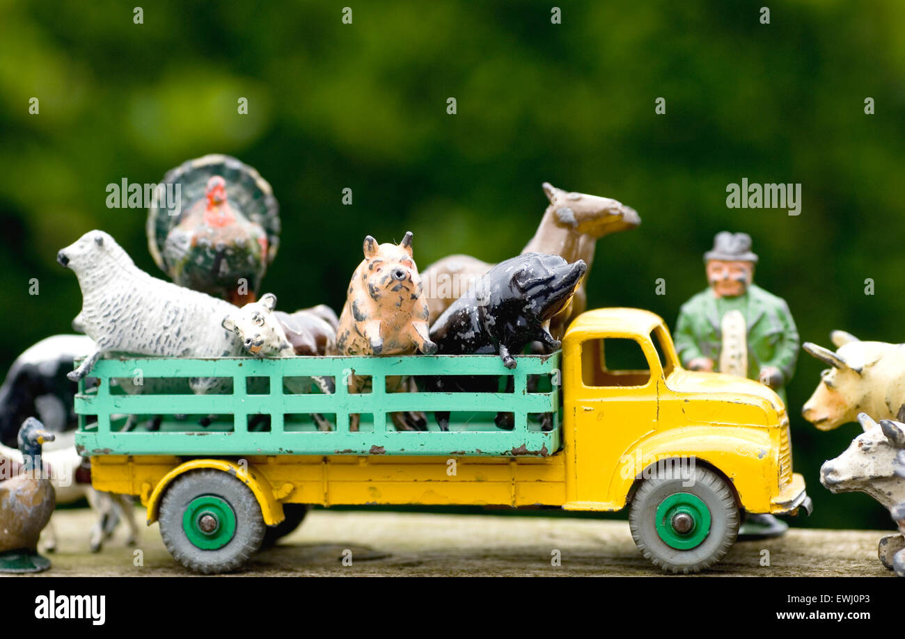 dinky leyland comet lorry with farm animals Stock Photo