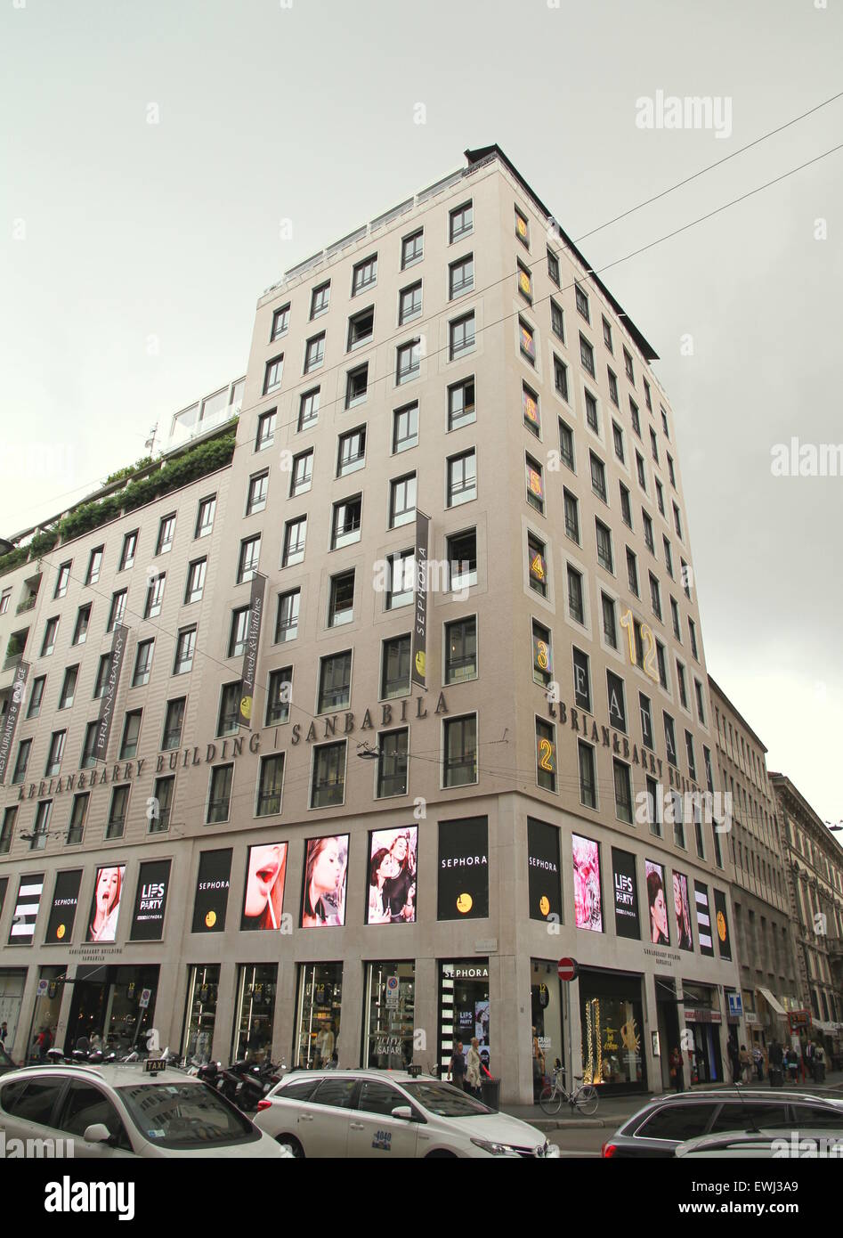 Fashion and beauty outlet in Milan, Italy Stock Photo Alamy
