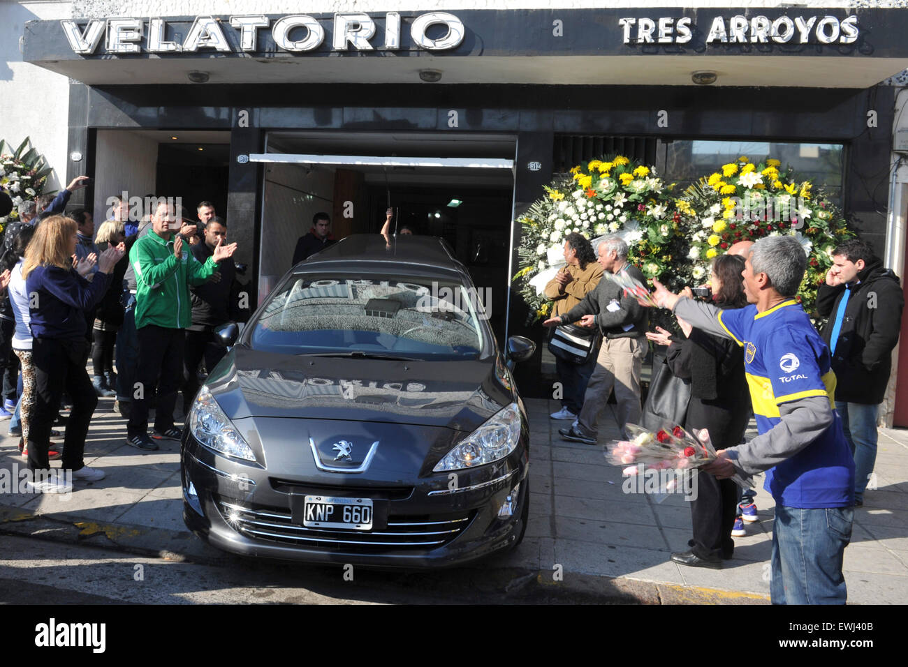 View Diego Maradona House And Cars Pics