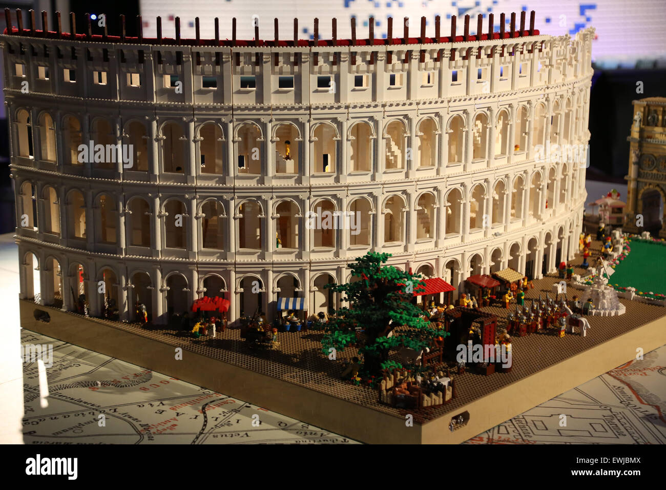 Brick live lego hi-res stock photography and images - Page 3 - Alamy