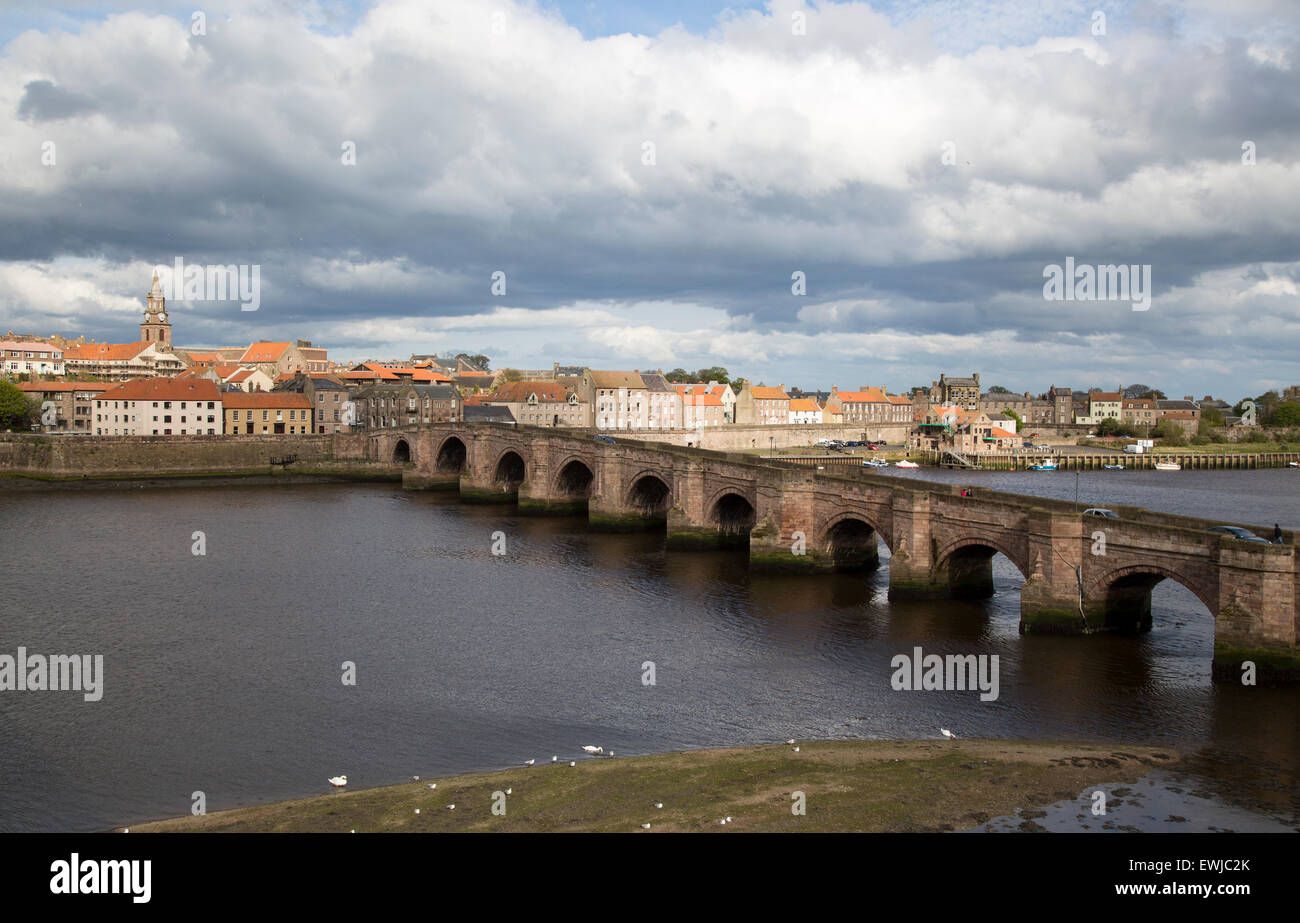 bridge-street-berwick-on-tweed-hi-res-stock-photography-and-images-alamy