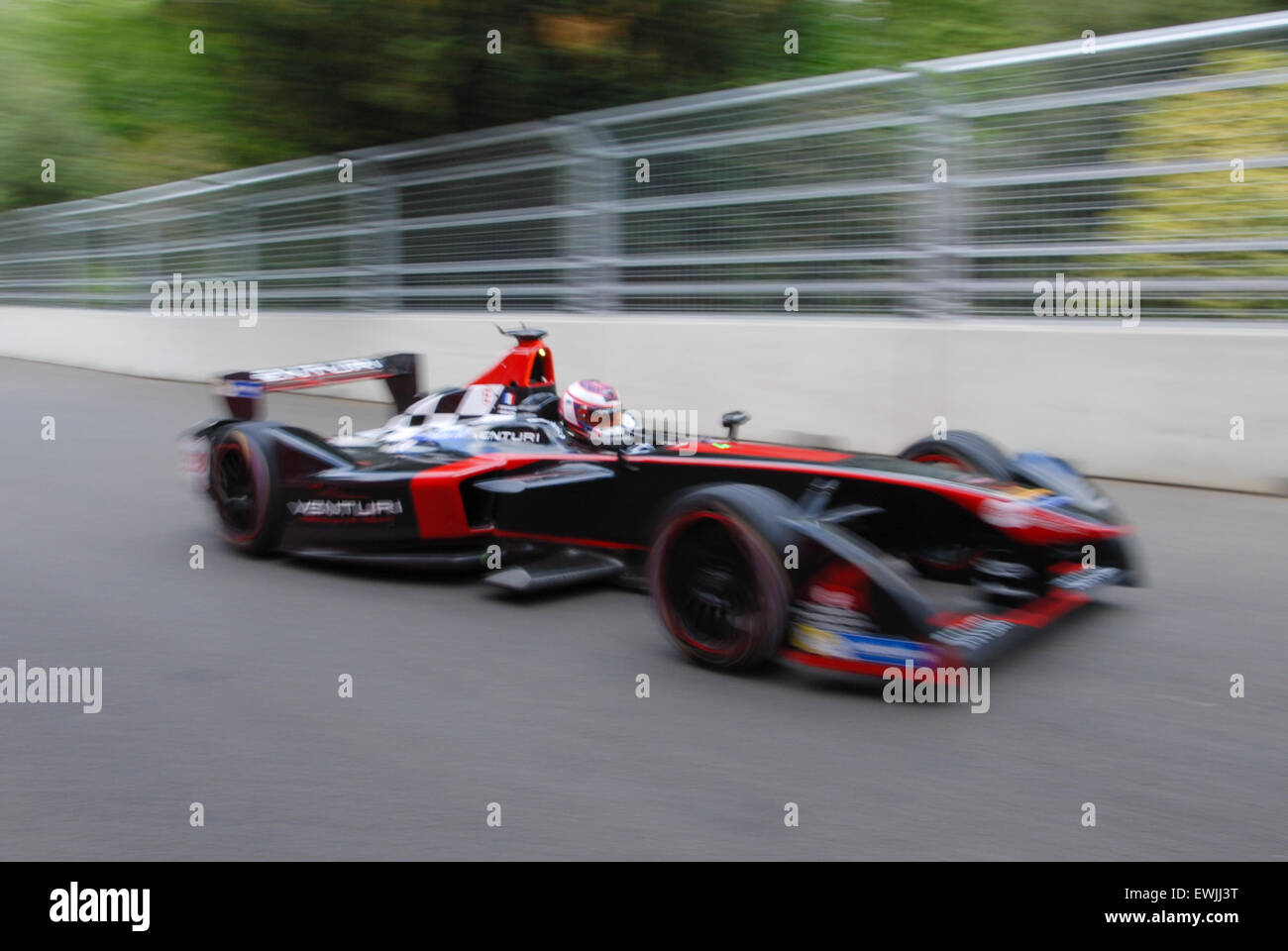 Combinaison De Course Stéphane Sarrazin – Venturi Formula E 2016 – Signée