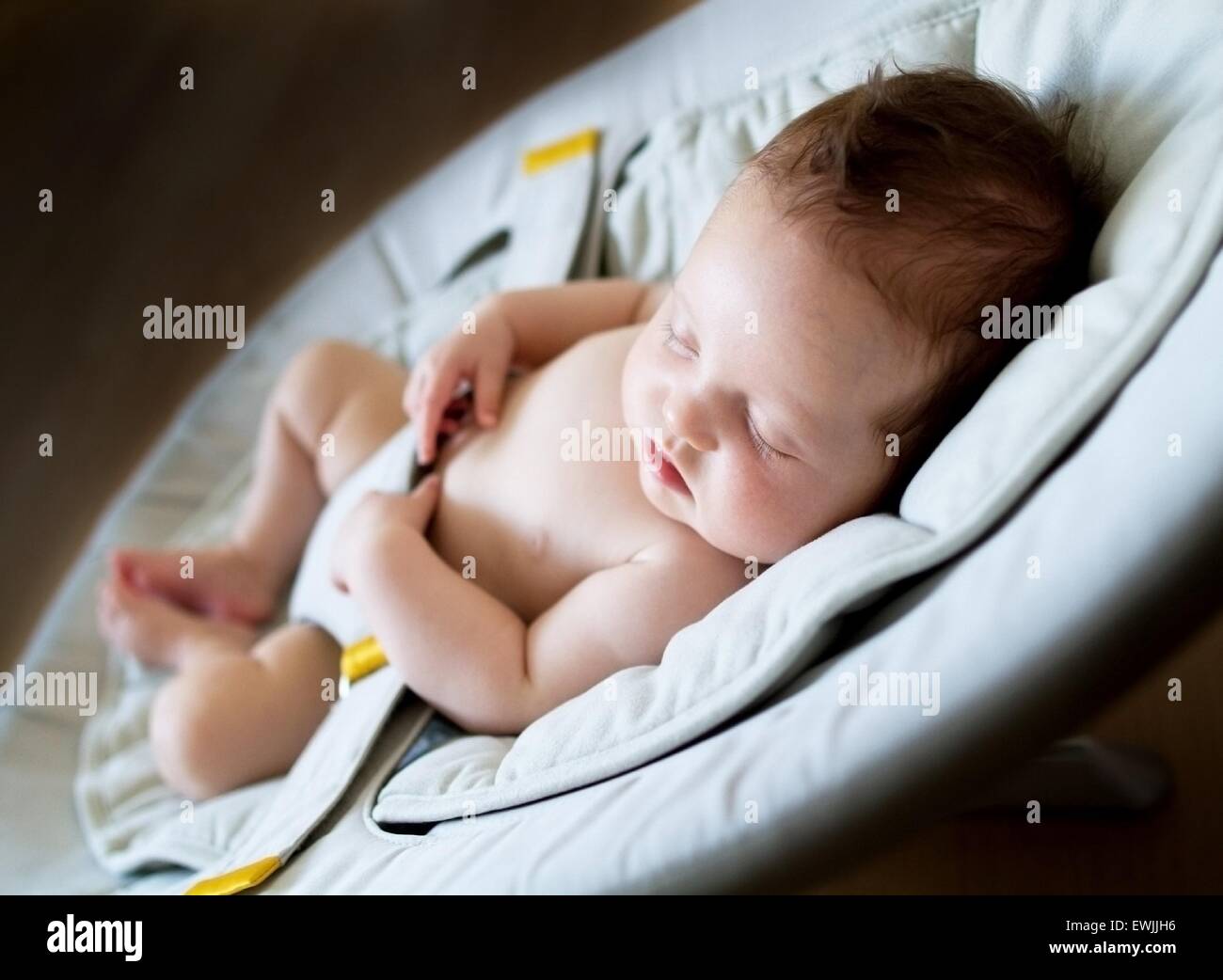 Baby nap in bouncer cheap