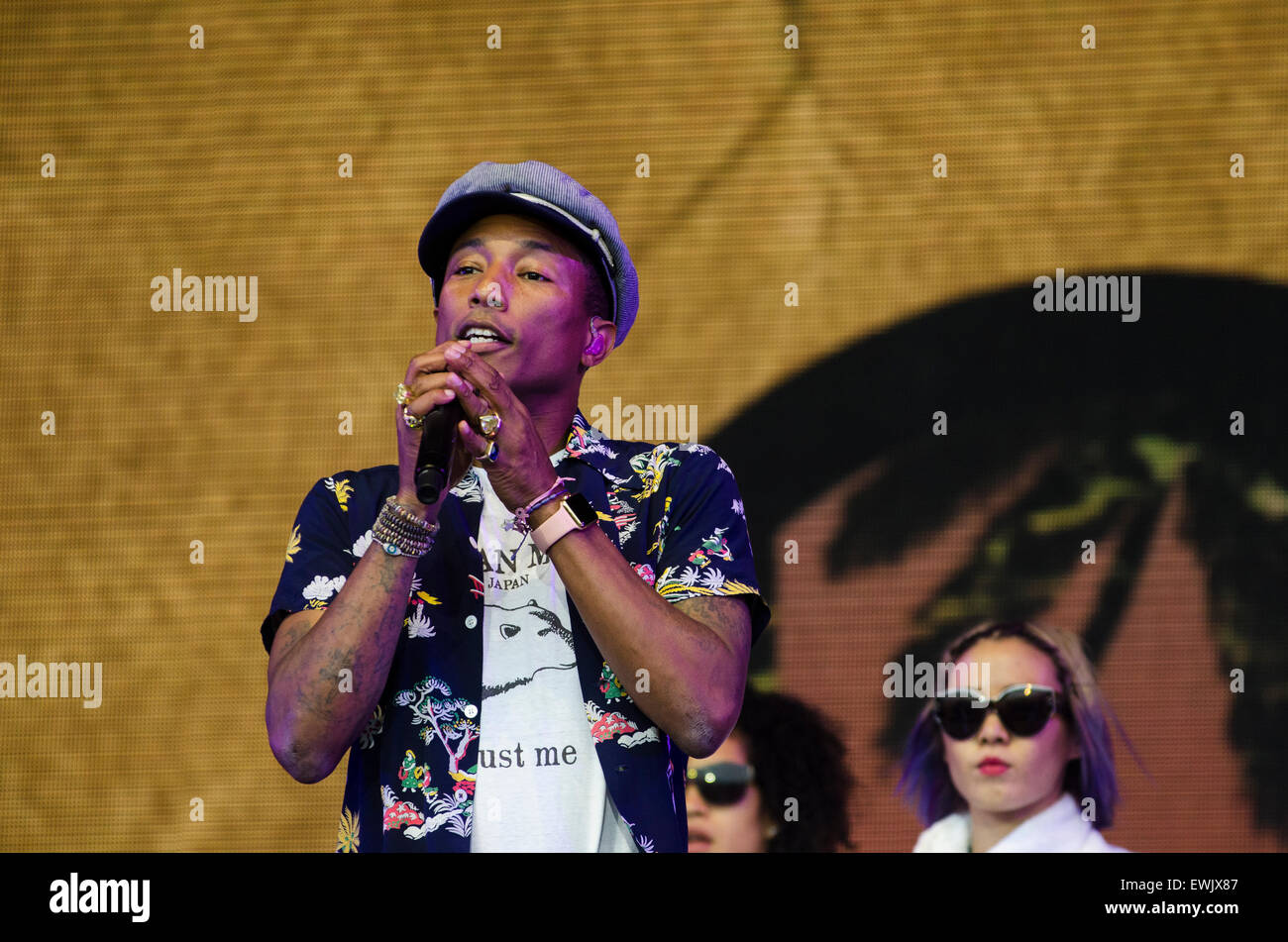 Glastonbury Festival, UK. 27th June, 2015. Pharrell Williams performs live on the Pyramid stage at Glastonbury Festival on Saturday evening, before headline act Kanye West. Stock Photo