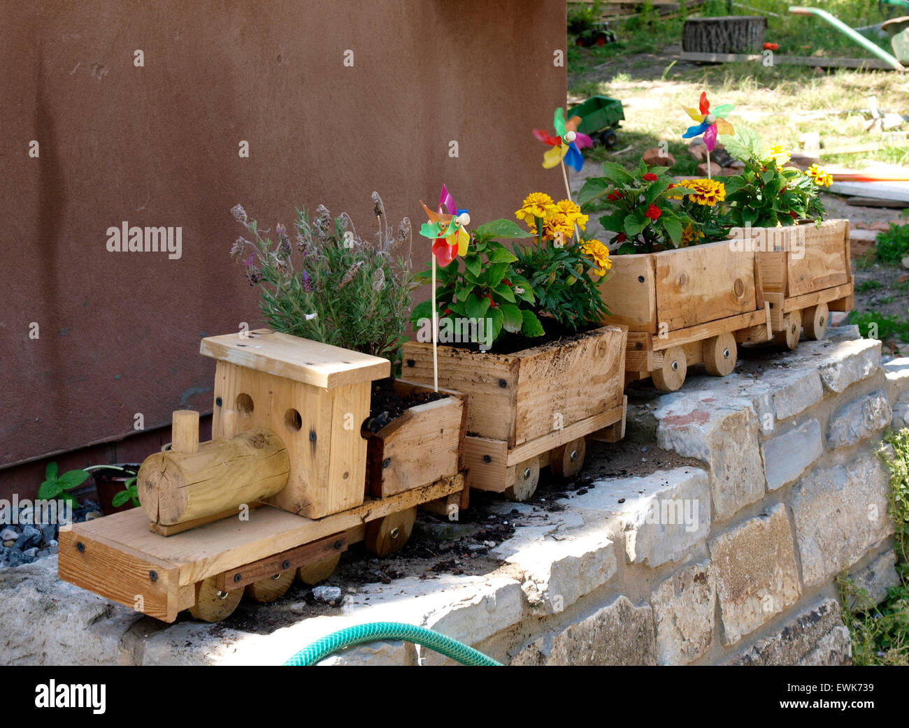 Train planter hi-res stock photography and images - Alamy