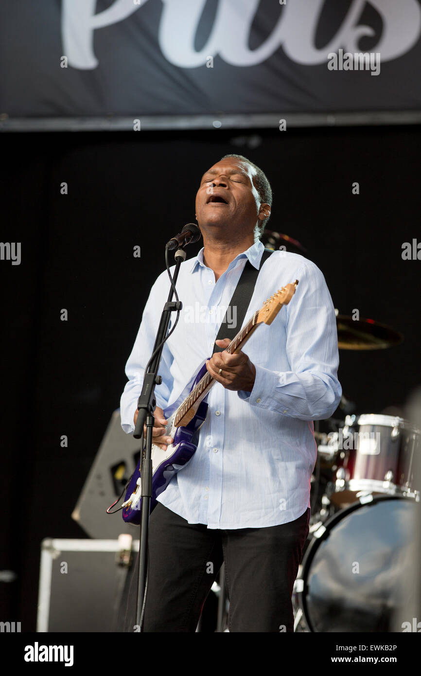 Jarvenpaa, Finland, 27th of June, 2015. The Robert Cray Band (USA) playing at Puistoblues aka Lake Side Blues Festival. With five Grammy Awards, 15 nominations, millions of record sales worldwide and thousands of sold out performances, rock blues icon Robert Cray is considered “one of the greatest guitarists of his generation. Credit:  Aija Lehtonen/17�Թ����� Live News Stock Photo