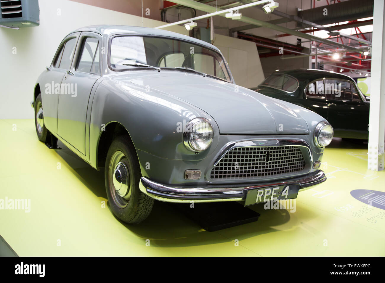 Humber coventry vintage car hires stock photography and images Alamy