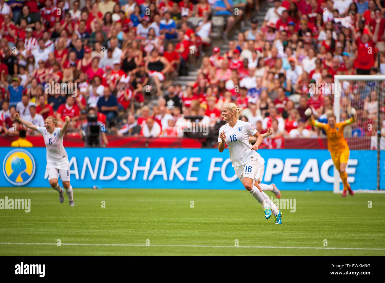 Vancouver, Canada. 27th June, 2015. England midfielder Katie Chapman (#16) and teammates celebrate following the quarterfinal match between Canada and England at the FIFA Women's World Cup Canada 2015 at BC Place Stadium. England won the match 2-1. Credit:  Matt Jacques/Alamy Live News Stock Photo