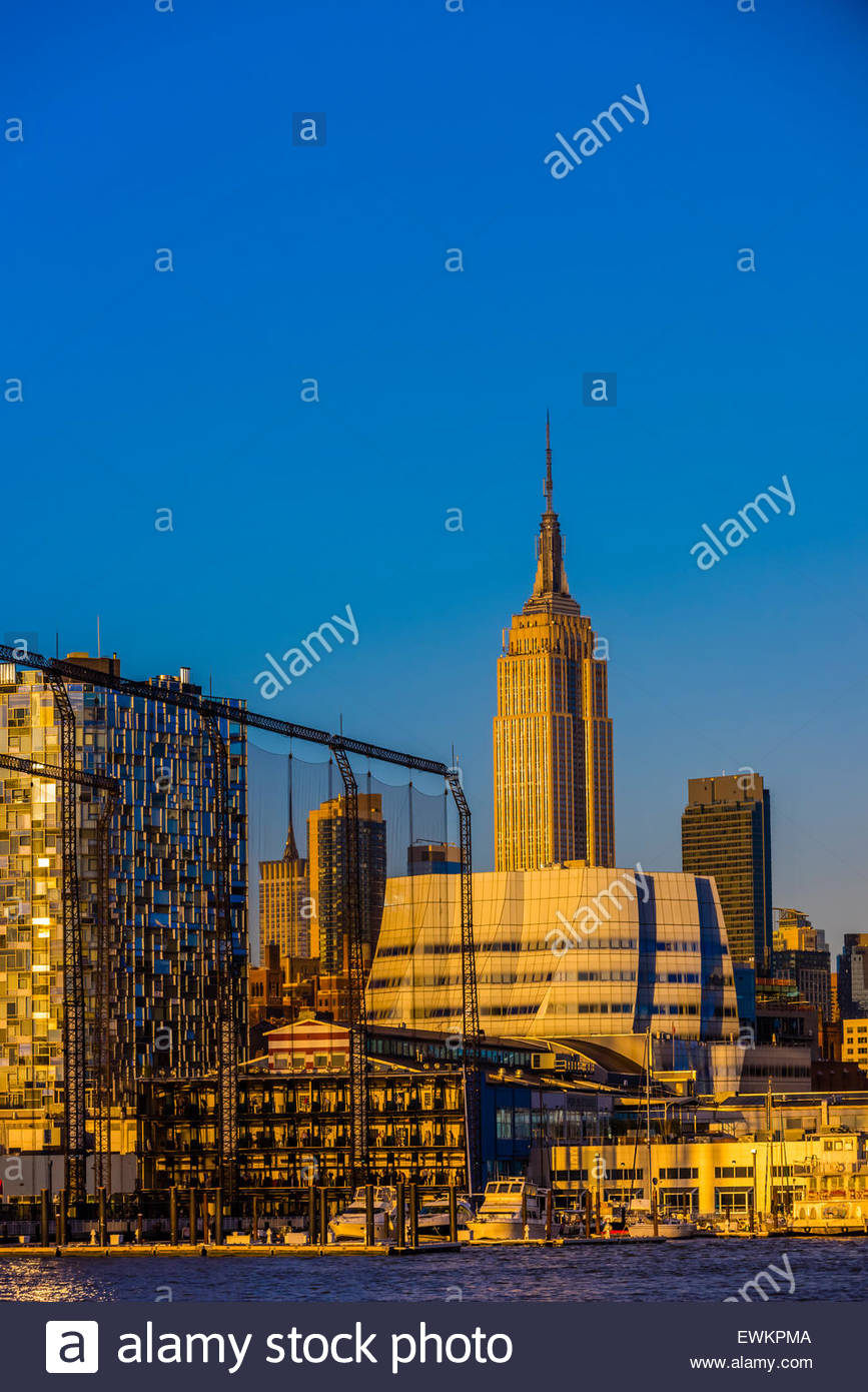 100 Eleventh Avenue Stock Photos & 100 Eleventh Avenue Stock Images Alamy