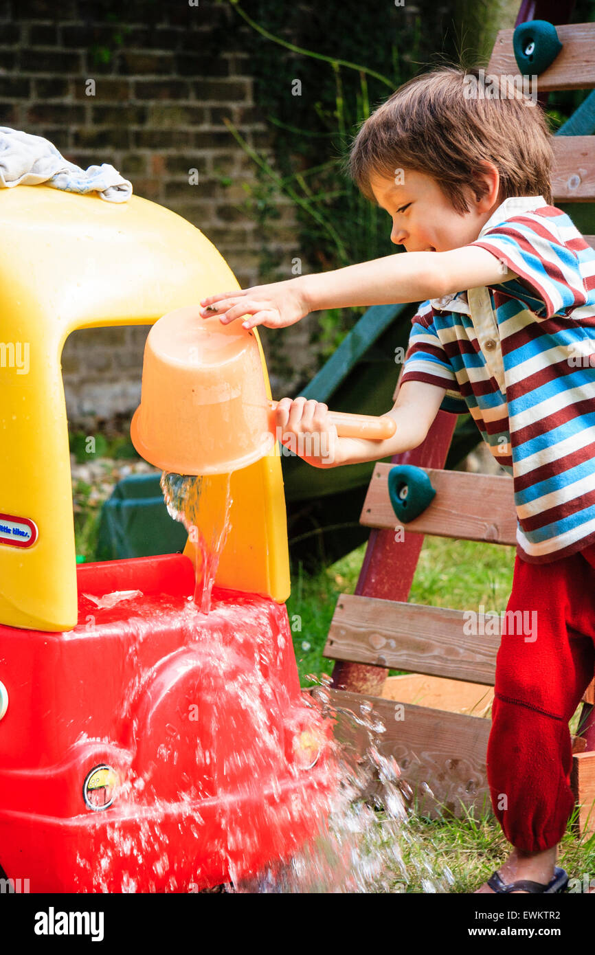 Throwing Bucket Water High Resolution Stock Photography and Images Alamy