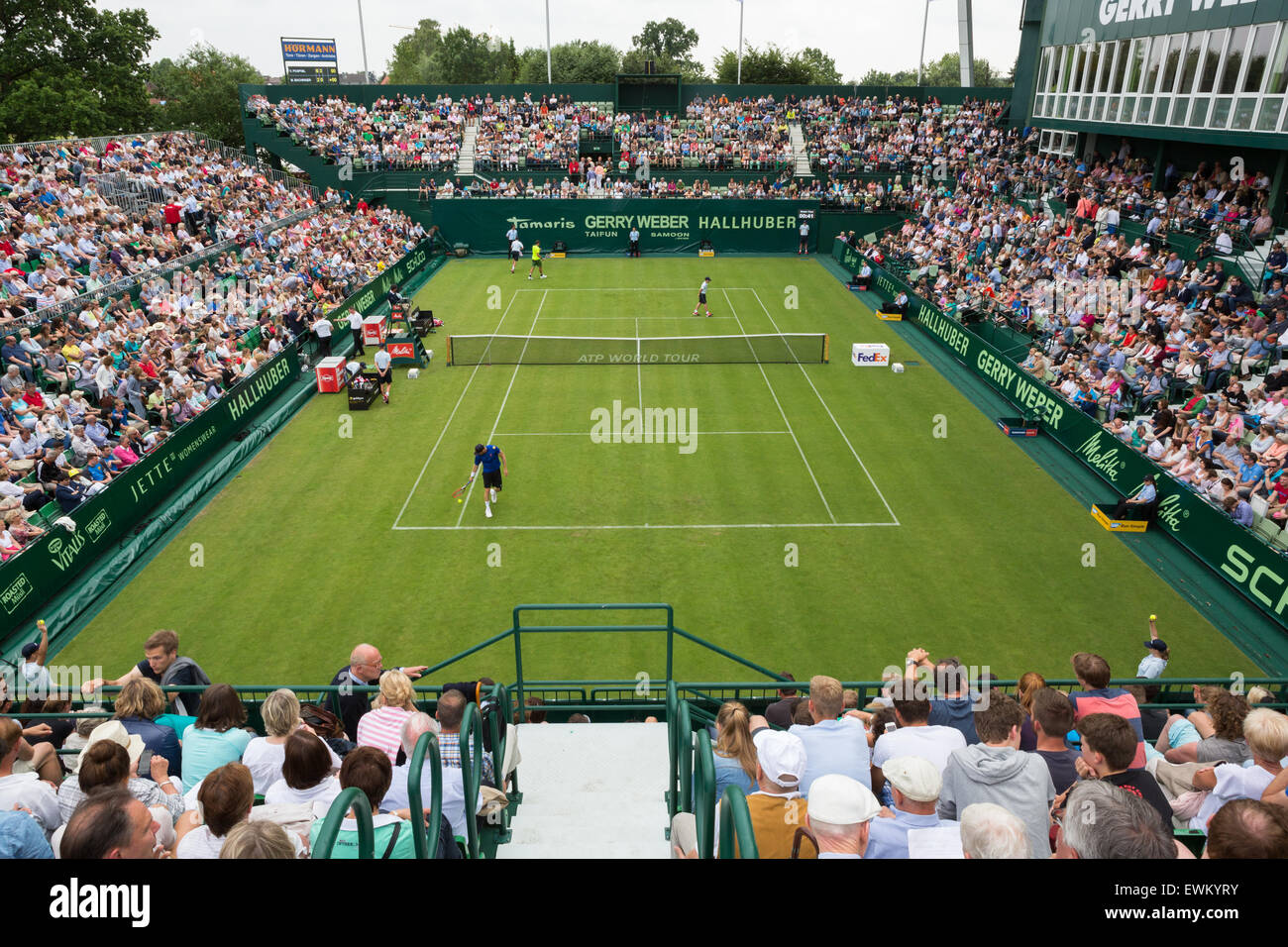 A packed number 1 court in the qualifying rounds of the ATP Gerry Weber Open Tennis Championships Stock Photo