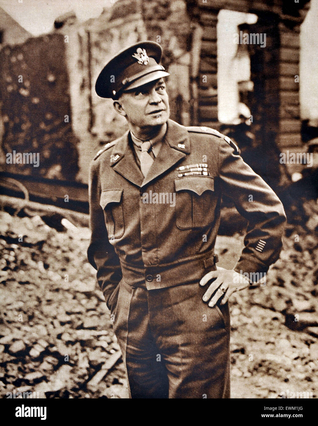 Dwight D. Eisenhower image in bombed out area of London War Illustrated circa 1944. Britain. Dwight David 'Ike' Eisenhower (1890 – 1969) American army general and statesman who served as the 34th president of the United States from 1953 to 1961 Stock Photo