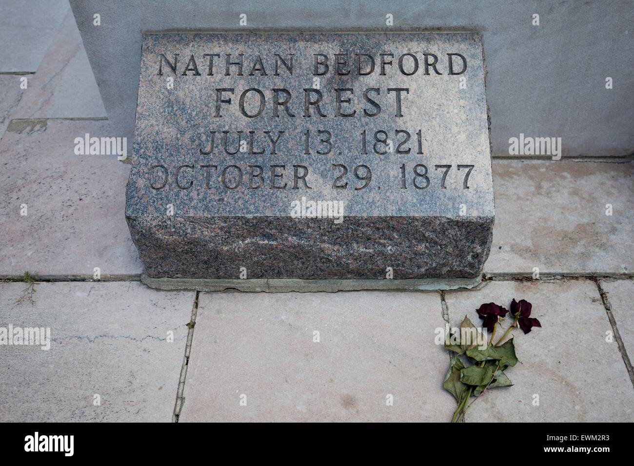 Memphis, Tennessee, USA. 28th June, 2015. The gravesite of Nathan and