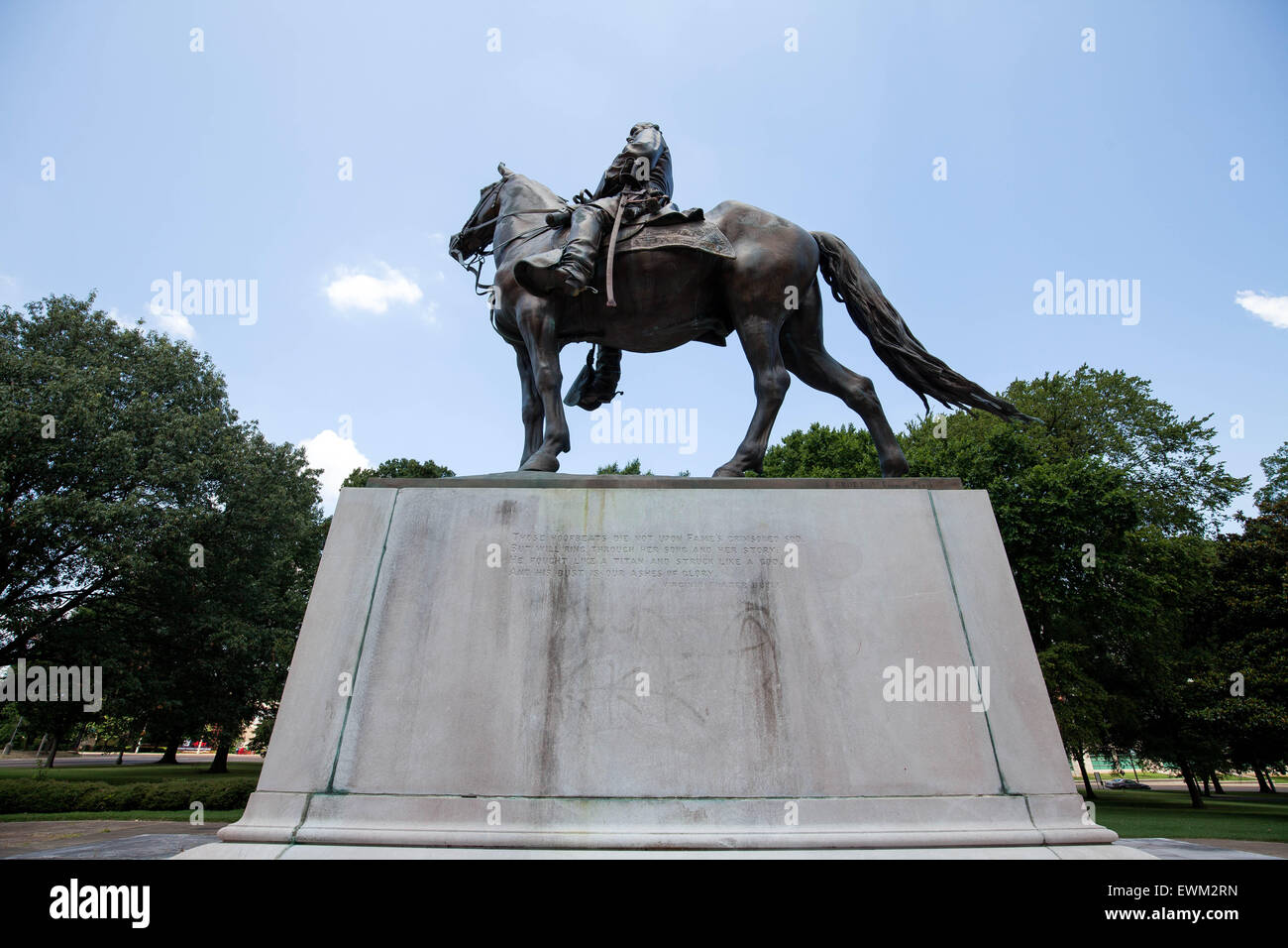 Memphis, Tennessee, USA. 28th June, 2015. The statue of Nathan Bedford Forrest shows signs of