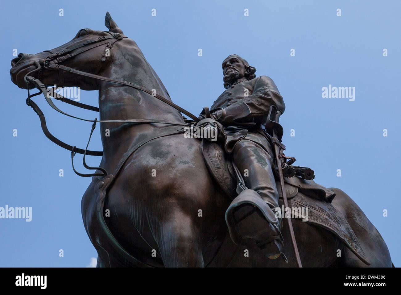 Memphis, Tennessee, USA. 28th June, 2015. The statue of Nathan Bedford