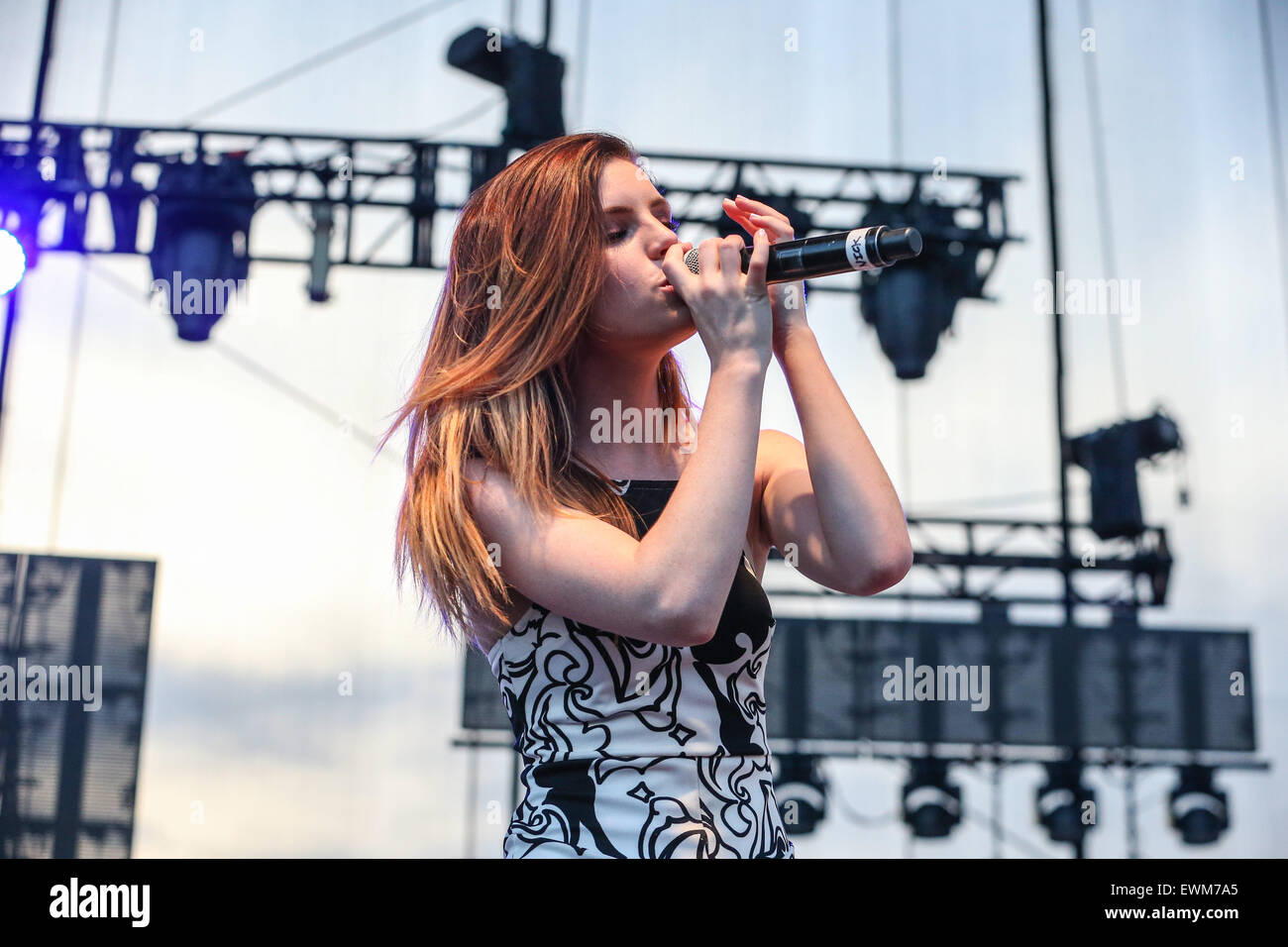 The coolest Gift of the Year for Kids! 🎁 You never know what will happen  when a Dad shops at @Walmart! I found a home run toy for the Triplets made  by @Flybar Inc! Their famous bumper cars with the ..., image size:1300x956