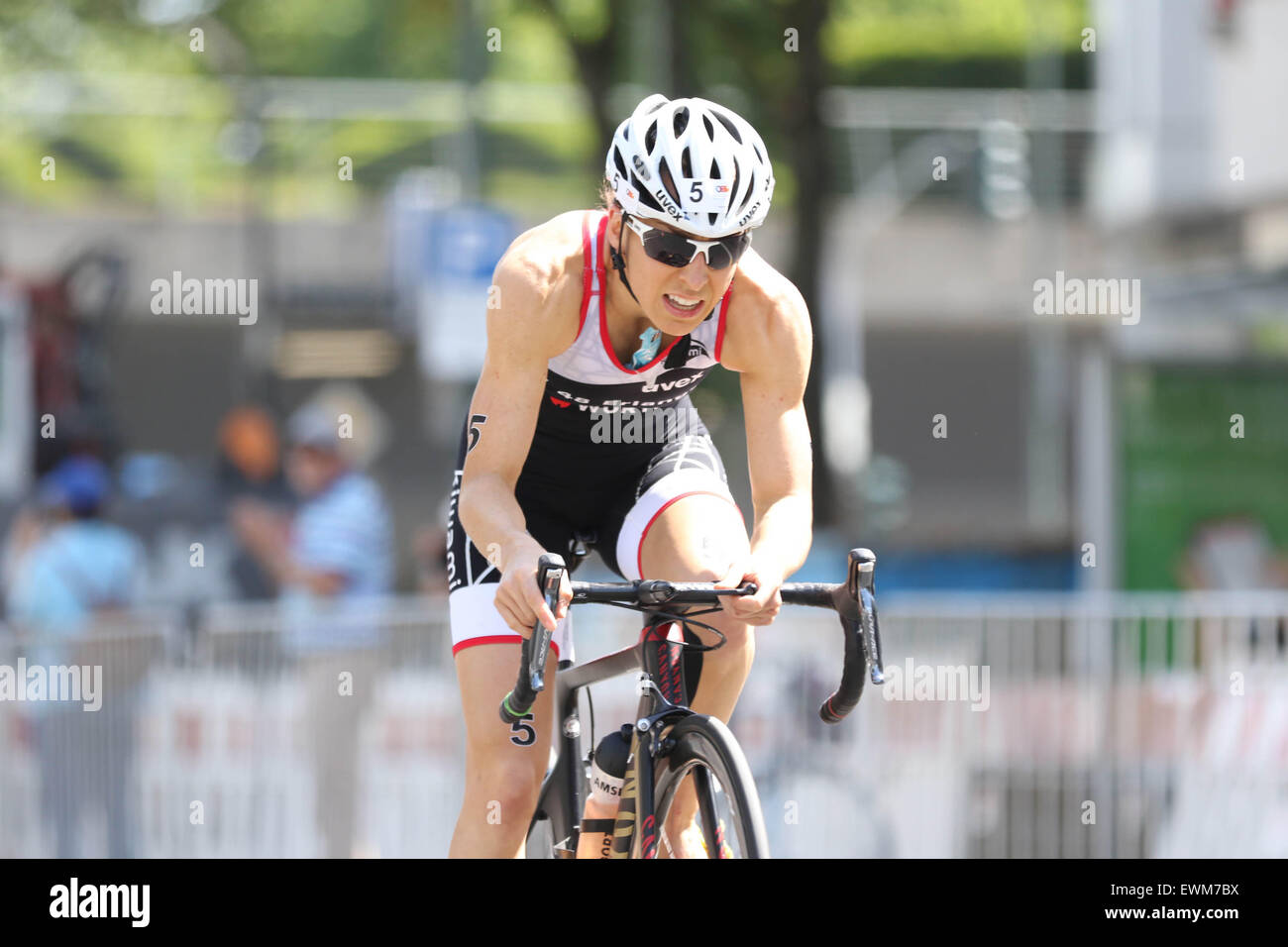 28.06.2015. D&#xfc;sseldorf, Germany. T3 Triathlon D&#xfc;sseldorf. Womens U23 Elite race. 5 Anne Haug Stock Photo