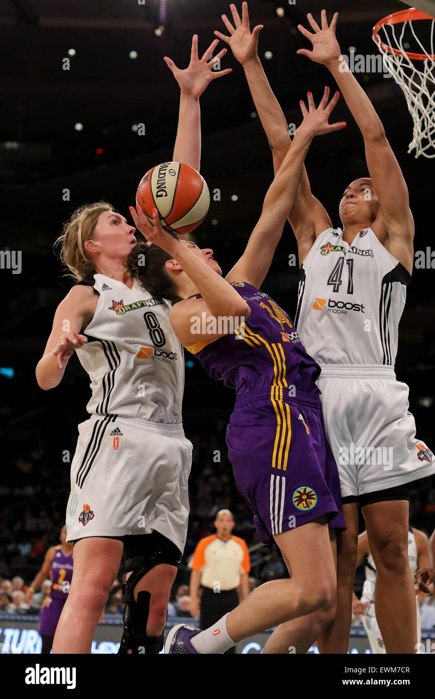 New York City, New Jersey, USA. 28th June, 2015. Los Angeles forward, MARINO TOLO (14), drives to the basket against New York in a game at Madison Square Garden in New York City. © Joel Plummer/ZUMA Wire/Alamy Live News Stock Photo