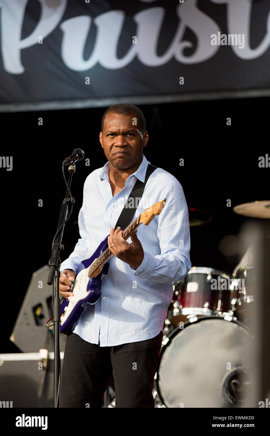 Jarvenpaa, Finland, 27th of June, 2015. The Robert Cray Band (USA) playing at Puistoblues aka Lake Side Blues Festival. With five Grammy Awards, 15 nominations, millions of record sales worldwide and thousands of sold out performances, rock blues icon Robert Cray is considered “one of the greatest guitarists of his generation. Credit:  Aija Lehtonen/17�Թ����� Live News Stock Photo