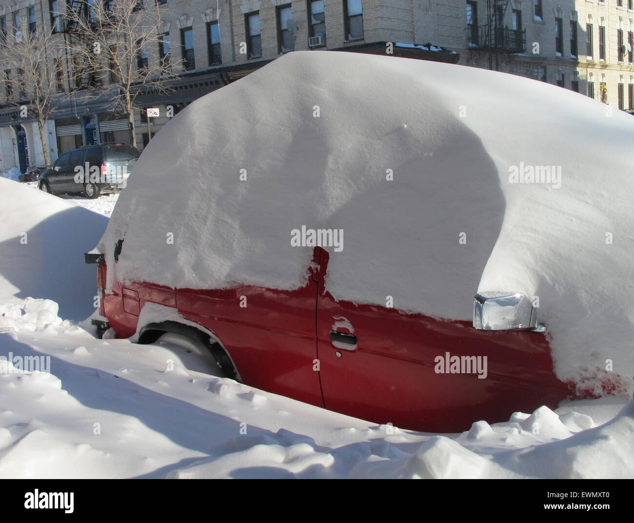 Car covered in deep snow, Brooklyn, NYC, USA Stock Photo Alamy