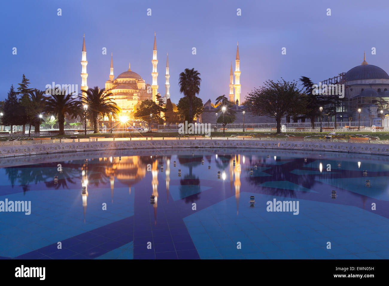 Sultanahmet Blue Mosque at dusk, Istanbul, Turkey Stock Photo - Alamy