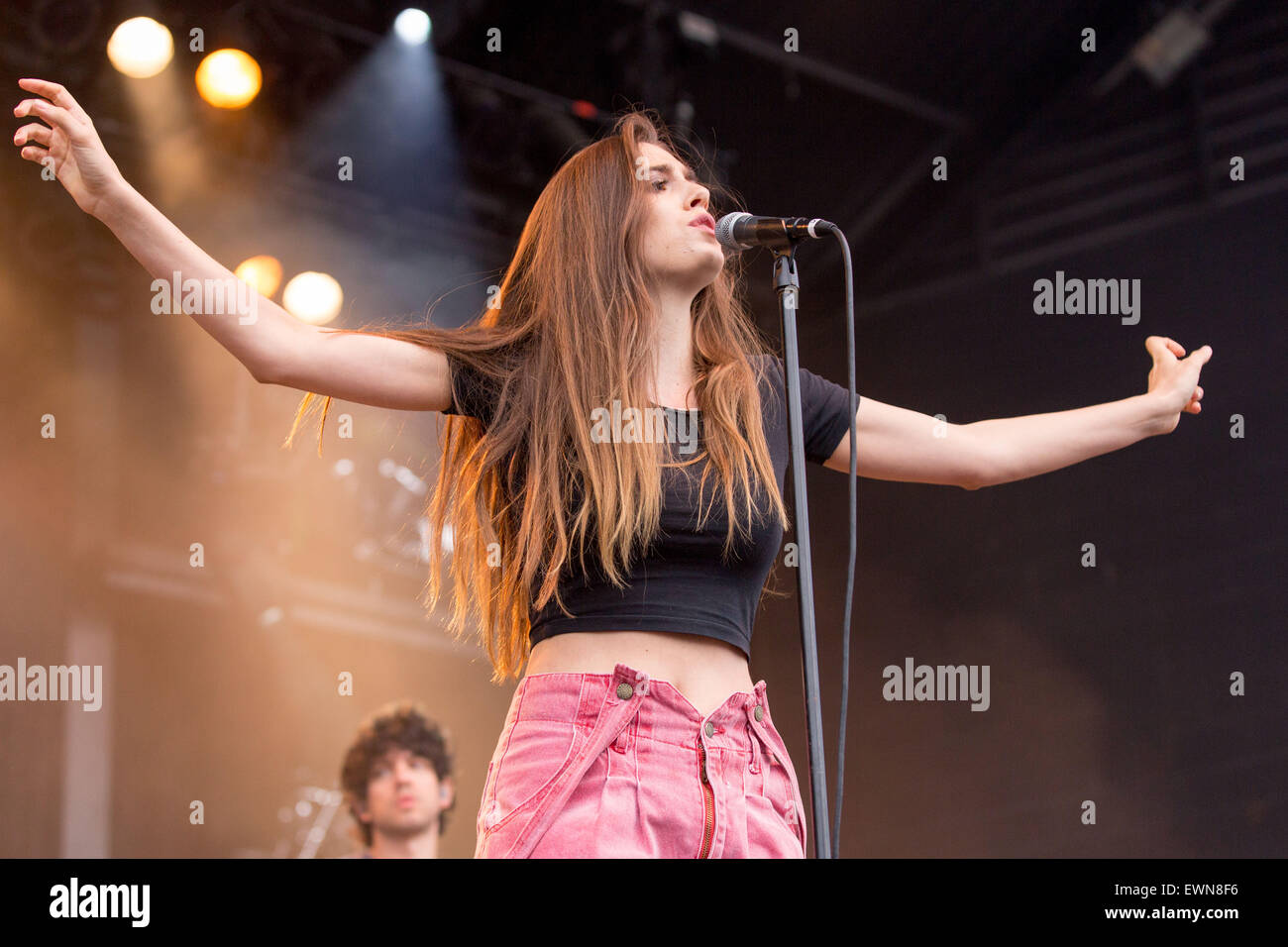 Ryn weaver hi-res stock photography and images - Alamy