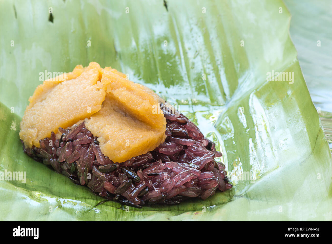Black sticky rice hi-res stock photography and images - Alamy