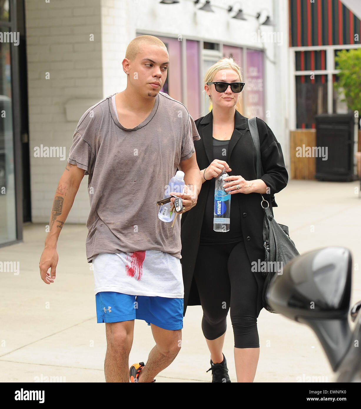 Paparazzi Ashlee Simpson Ross nude (45 foto and video), Topless, Leaked, Feet, braless 2015 Paparazzi Ashlee Simpson Ross nudes (11 photos), Ass, Leaked, Boobs, cameltoe 2006