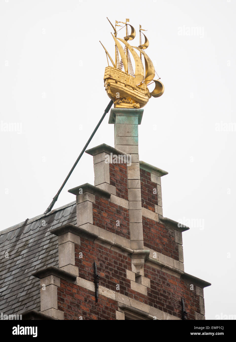 Gilded statues, main square, historic district, Antwerp, Belgium Stock ...