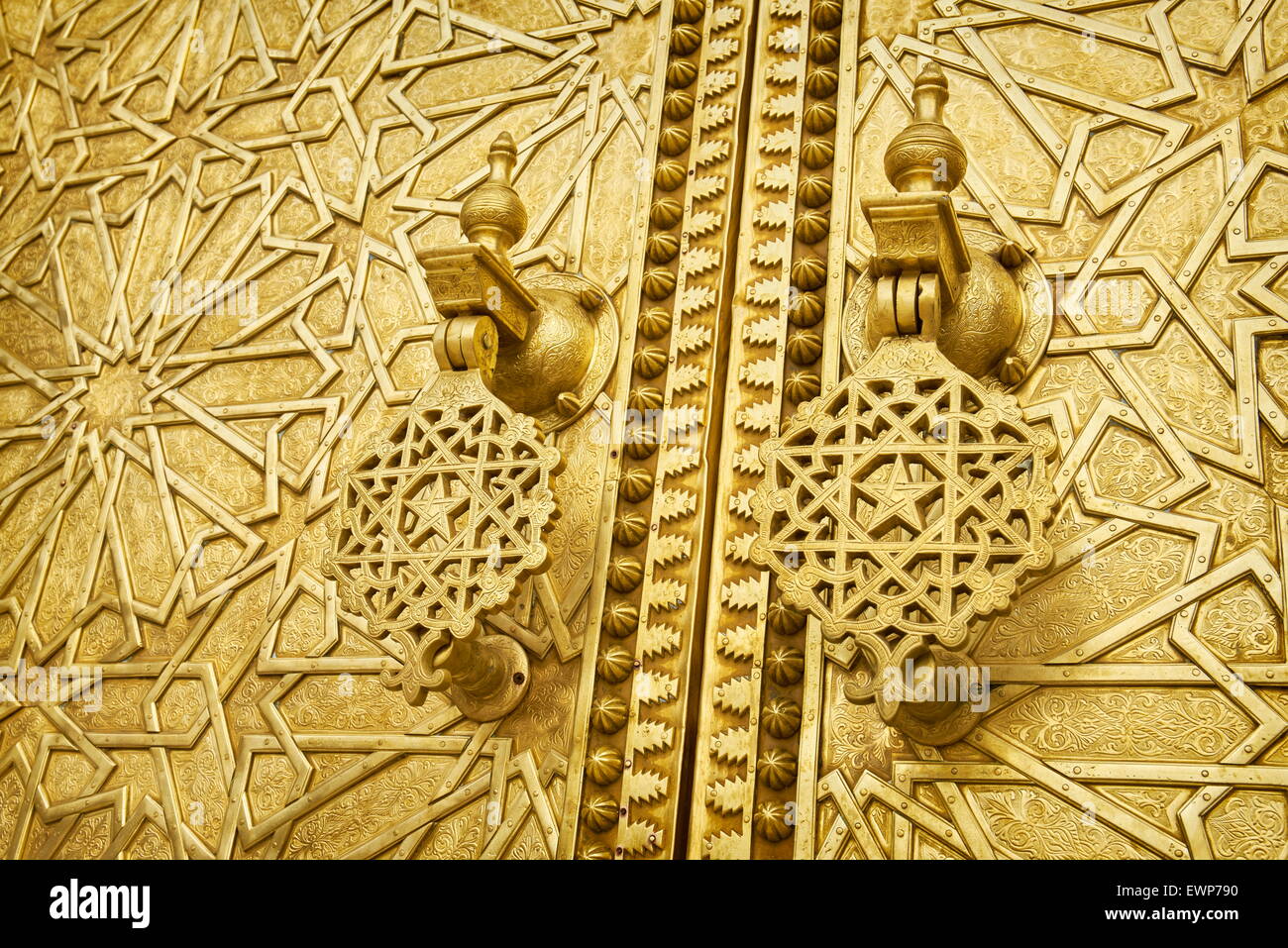 Fez, Royal Palace (Jdid Dar El Makhzen), closeup of ornate carved brass door. Morocco Stock Photo