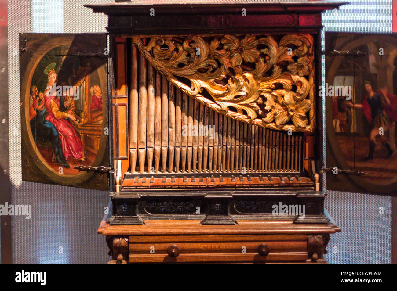 Antique keyboard instrument, Museum of Musical Instruments, Brussels