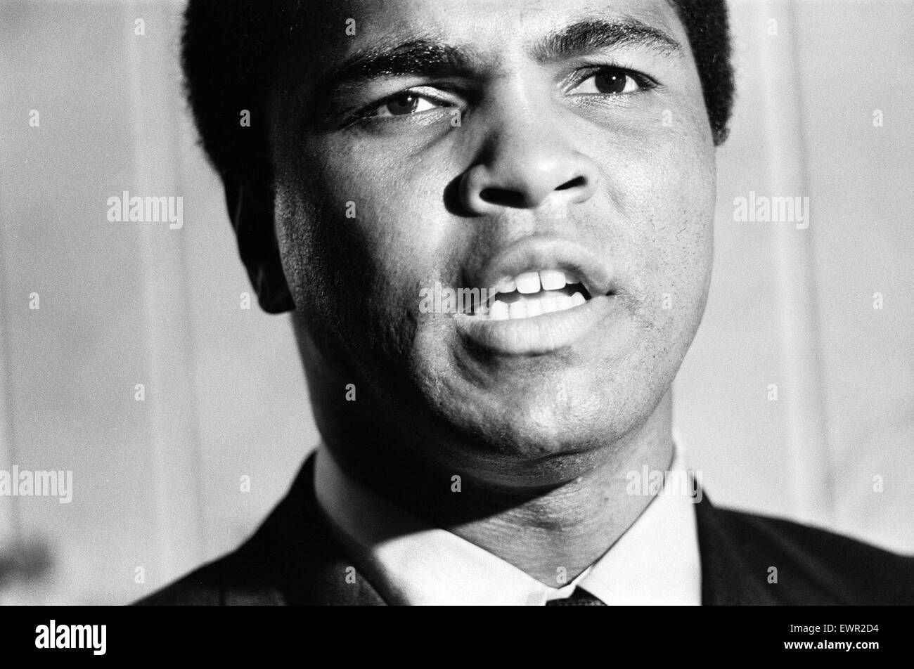 Muhammad Ali at a supermarket in Stretford to promoting the drink Ovaltine. 11th October 1971 Stock Photo