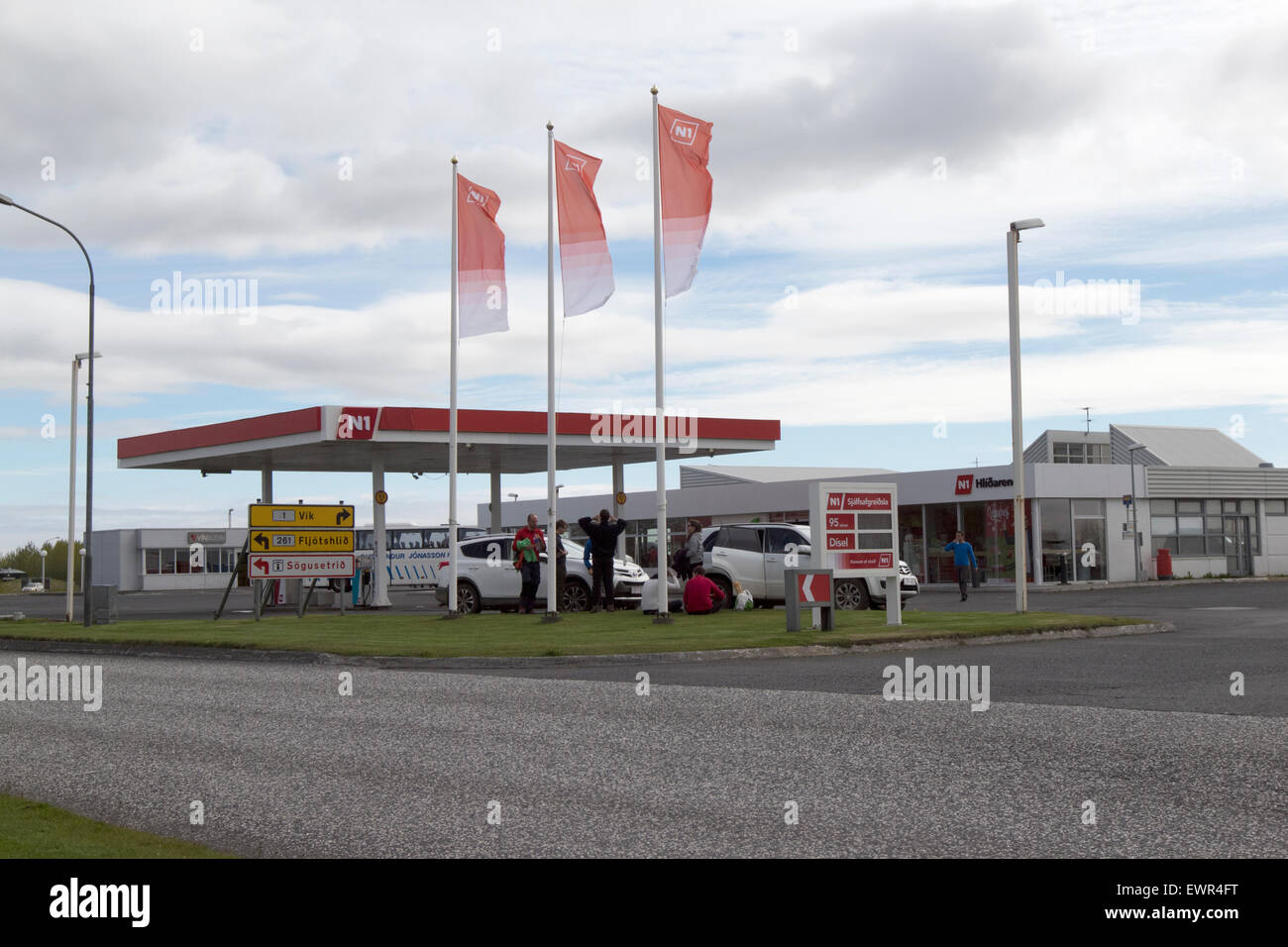 N1 service station hlidarendi on the ring road hvolsvollur Iceland Stock Photo