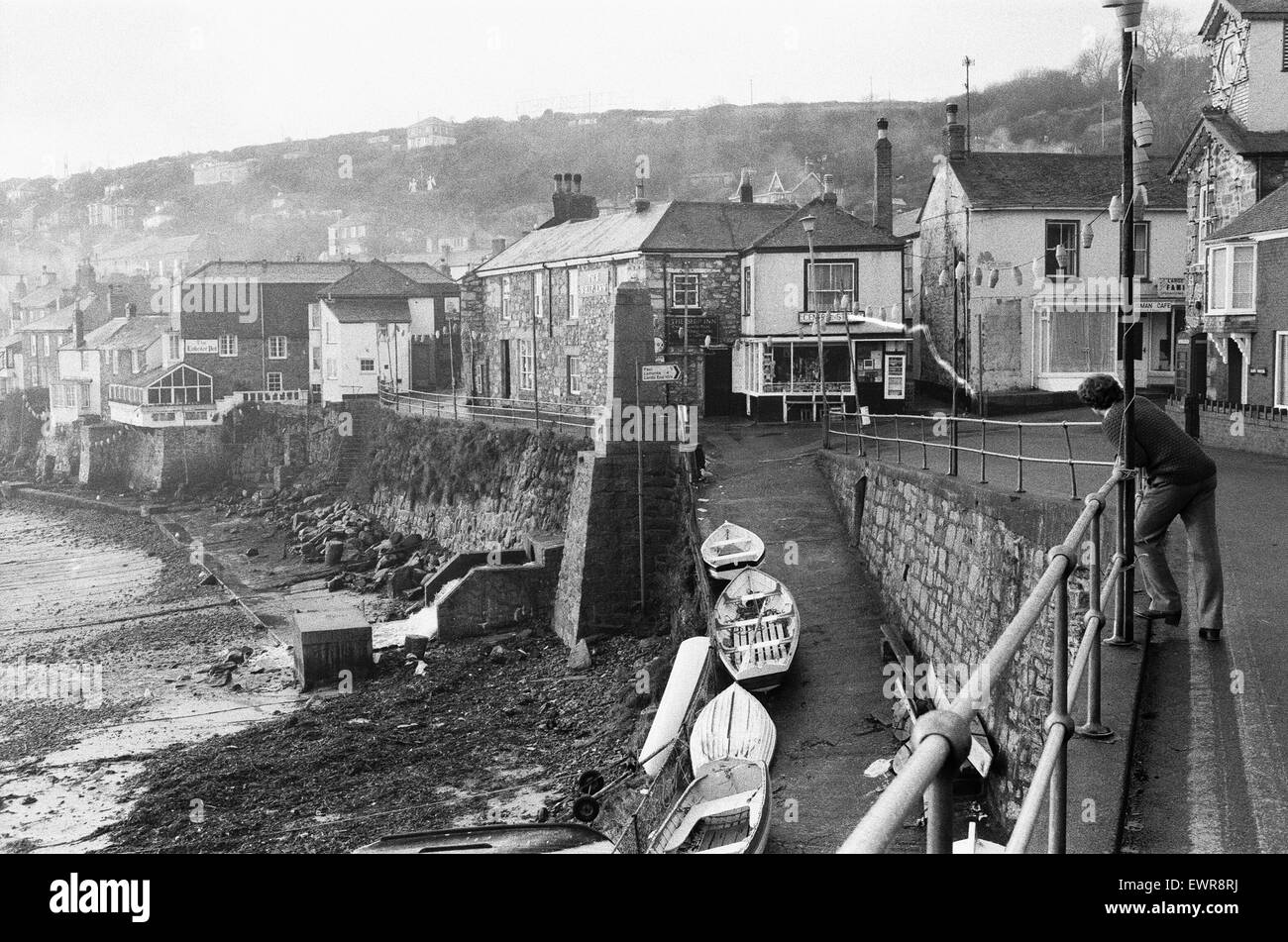 December 1981 hires stock photography and images Alamy