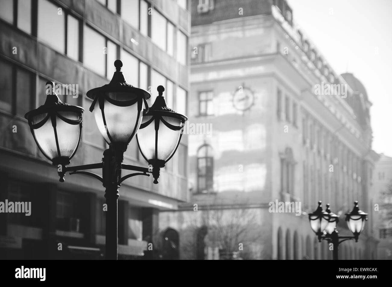 Vintage street lamps hi-res stock photography and images - Alamy