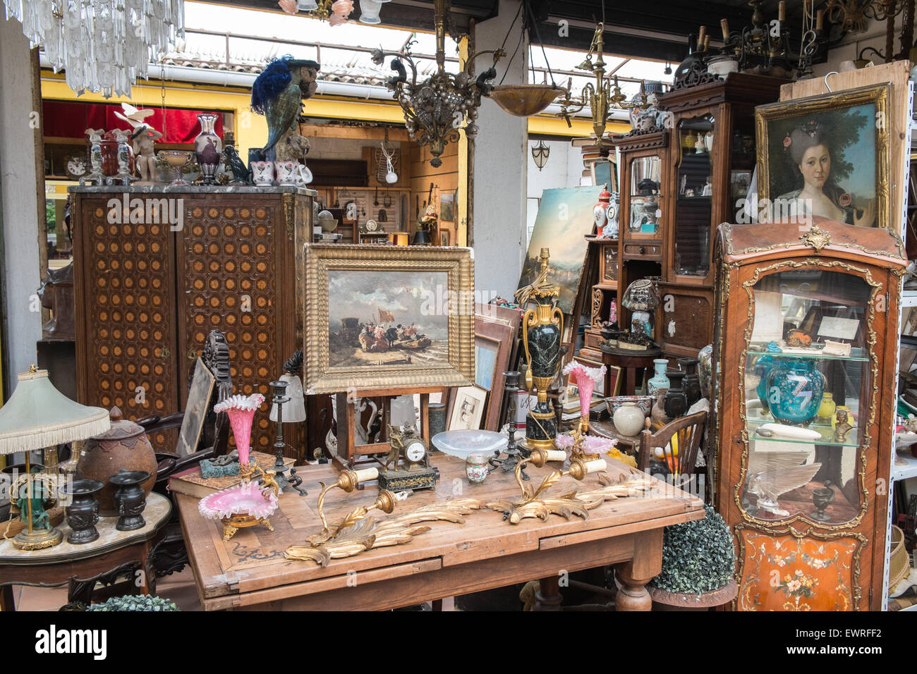 Vintage Shop De Chloé - Paris
