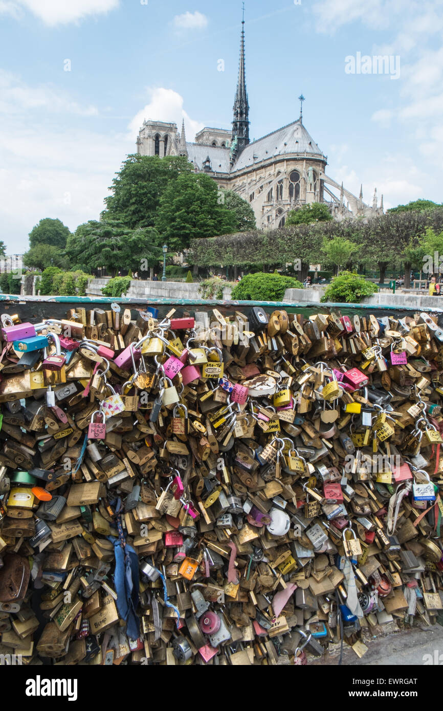 Love padlocks on Pont de Bridge.Photo a few