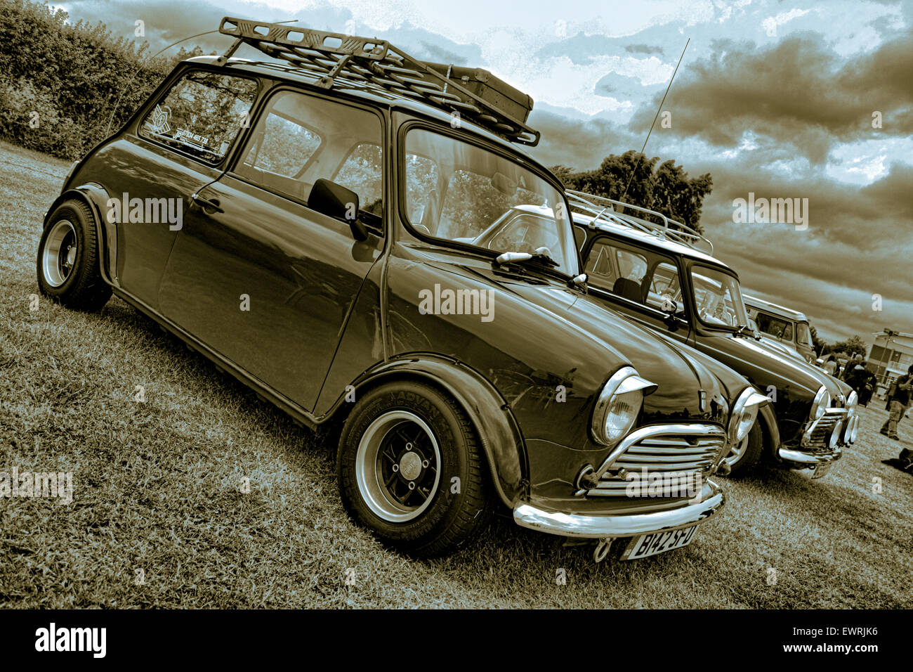 Classic mini car black hi-res stock photography and images - Alamy