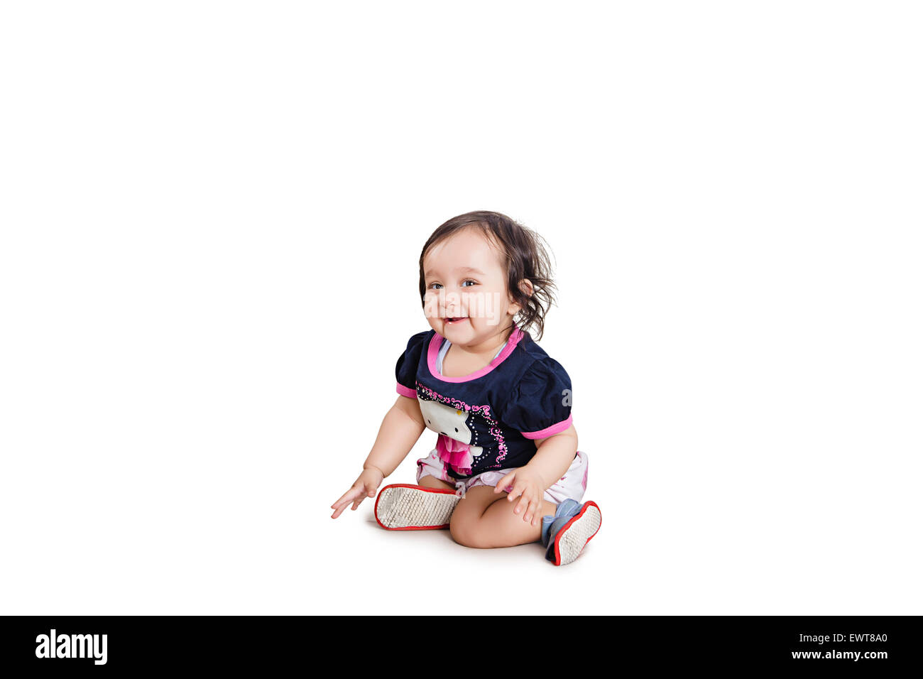 Indian baby girl smiling camera hi-res stock photography and images - Alamy