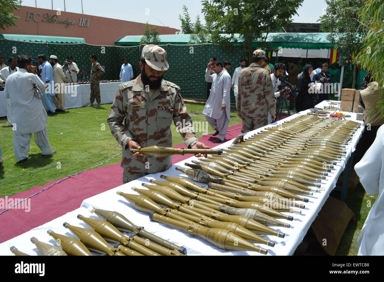 Quetta. 30th June, 2015. A paramilitary frontier corps' officer ...
